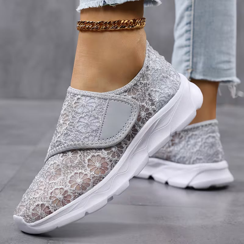 Geneenetta - Floral Lace Hook and Loop Sneakers