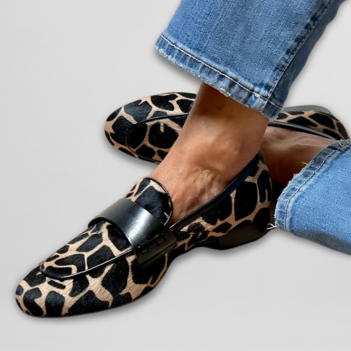 Sireaelle - Stylish Giraffe Print Loafers