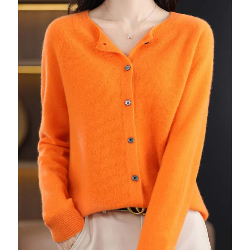 Mariana - Cozy Wool Cardigan