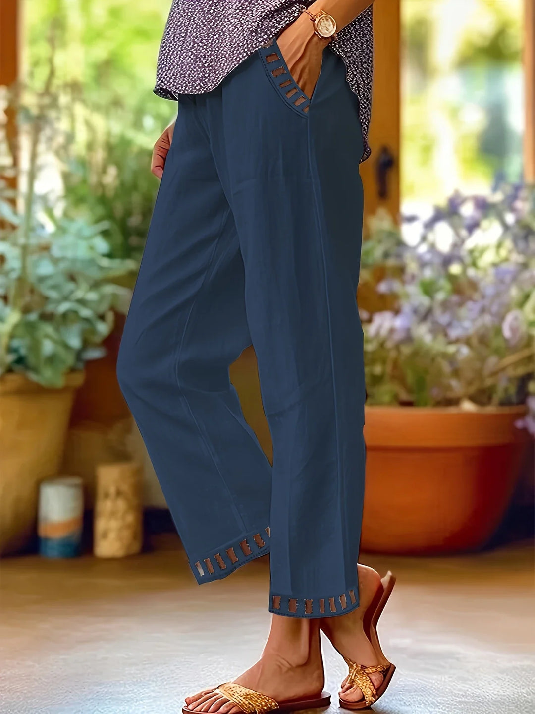 Tracey - Contrast Trim Cropped Pants