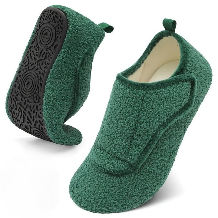 Renaana - Lightweight Wide Slipper With Rubber Sole