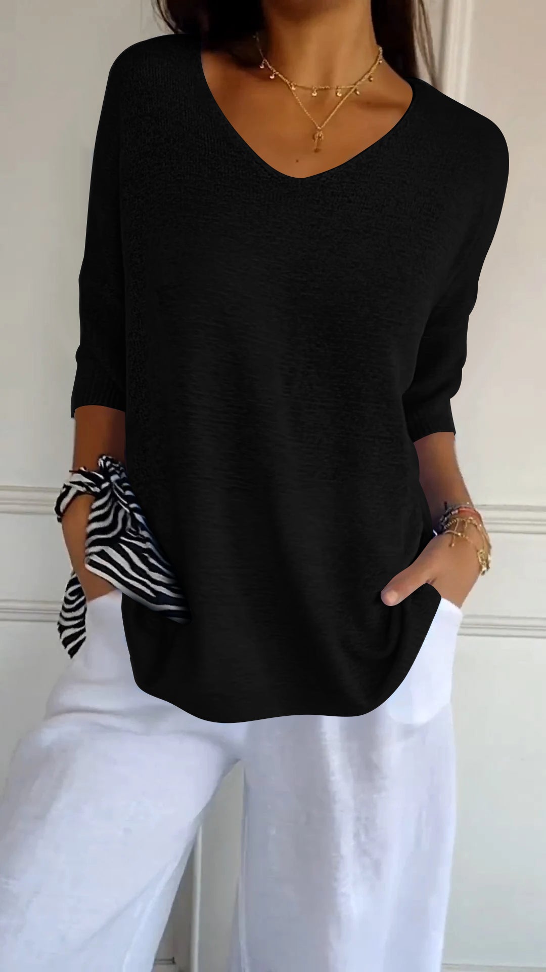 Mitzi - Knitted V-Neck Top
