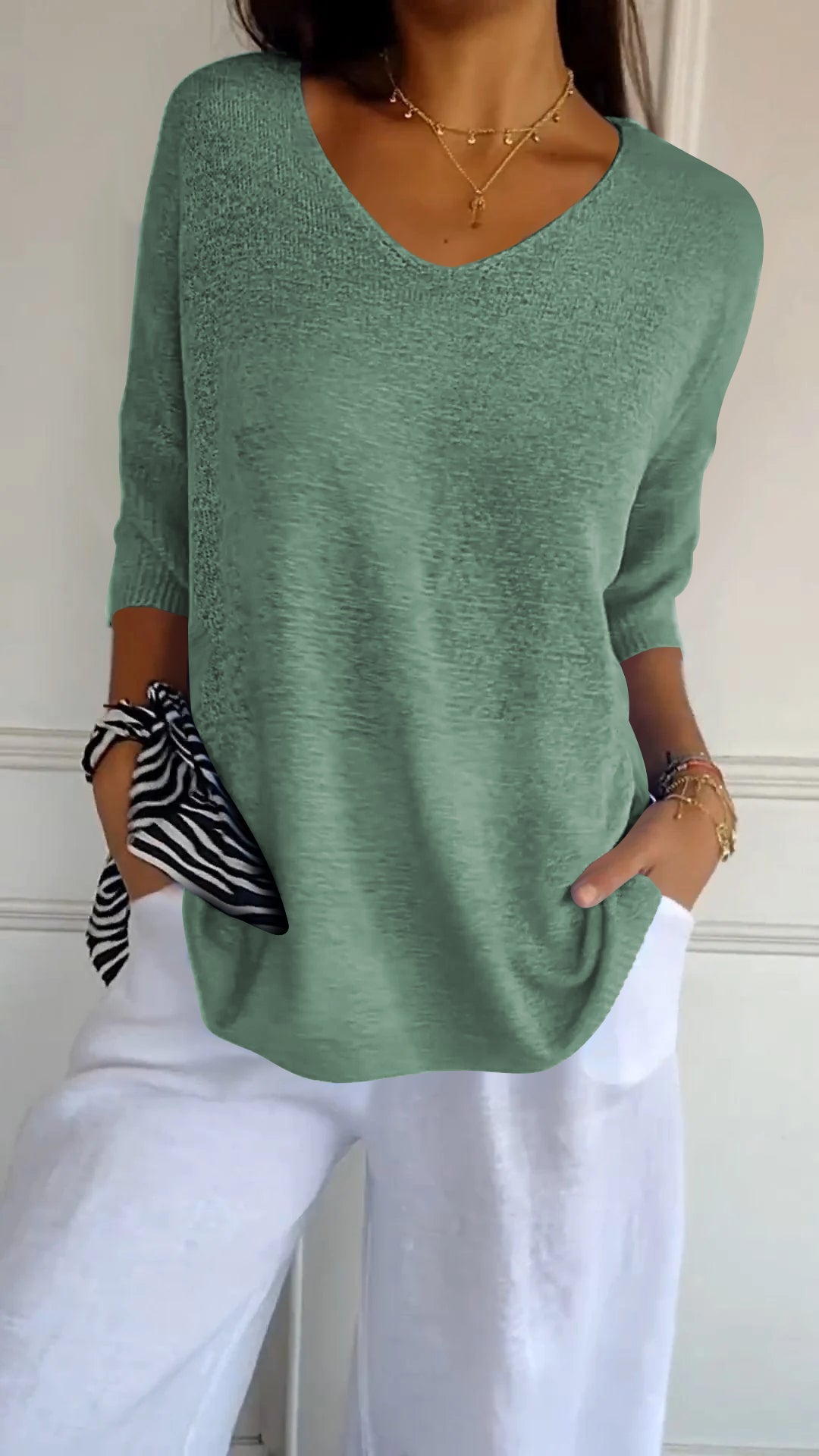 Mitzi - Knitted V-Neck Top