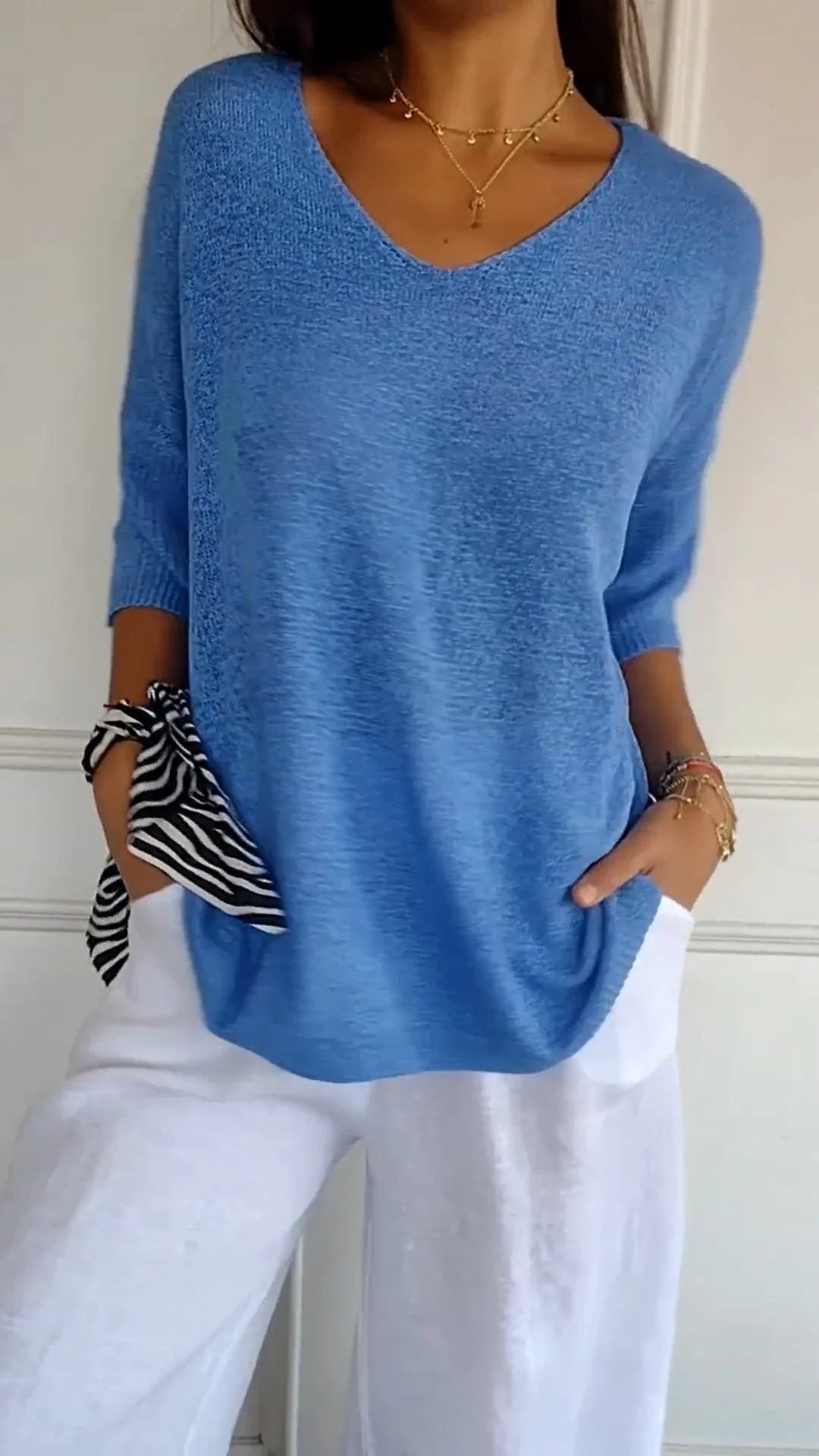 Mitzi - Knitted V-Neck Top