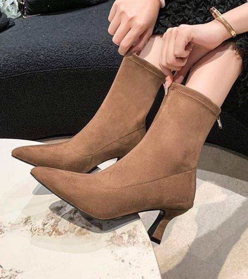 Sanduni - Leather Ankle Boot With Mid-Heel