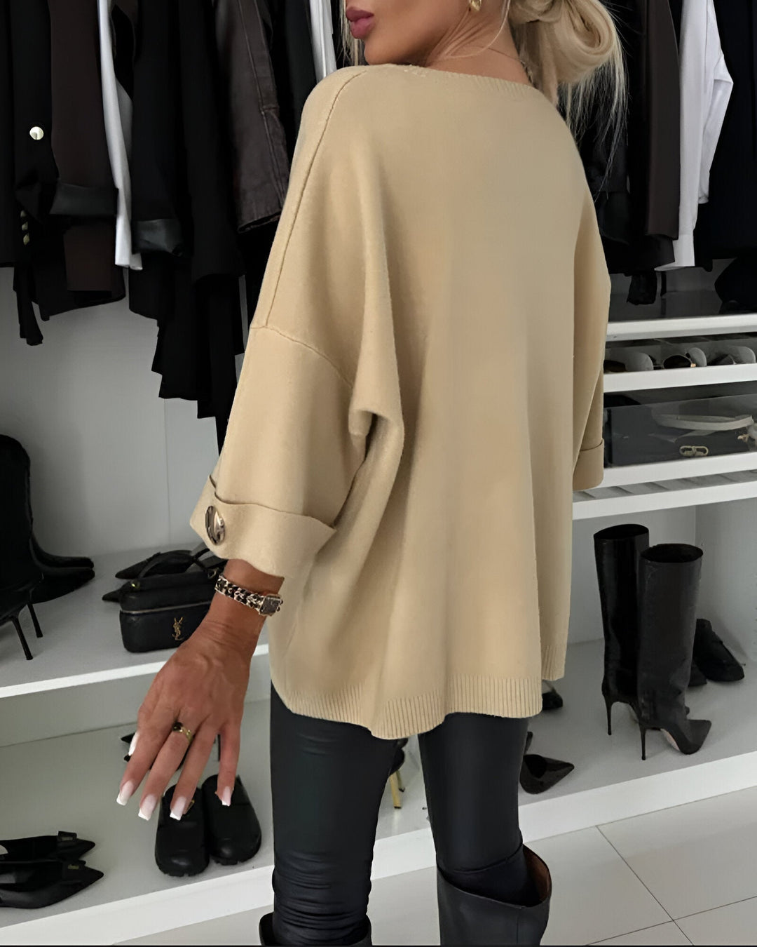 Sieglinde - Round Neck Knitted Sweater