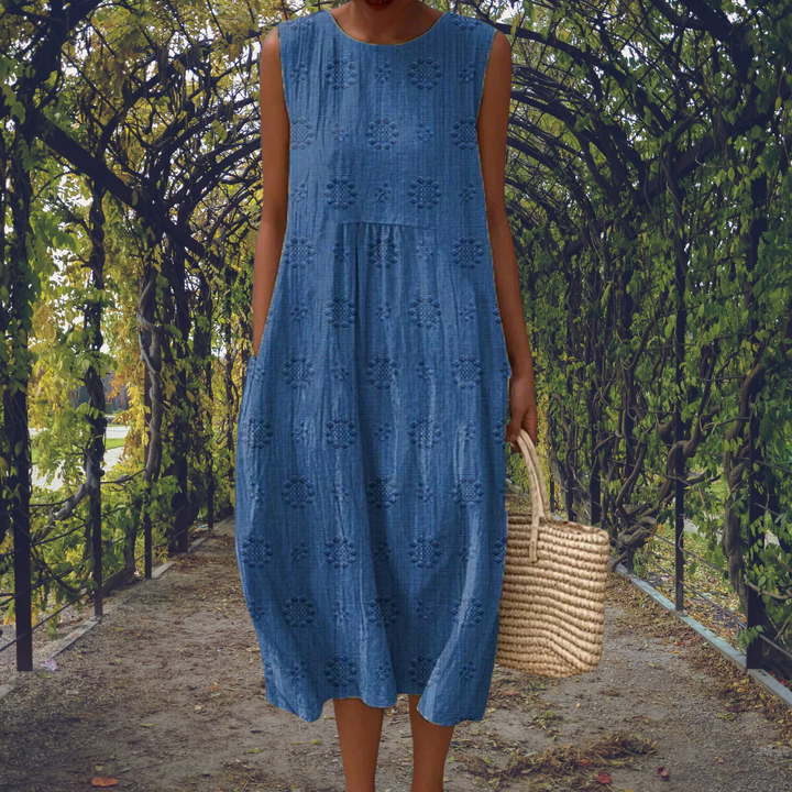 Rinatya - Sleeveless Dress