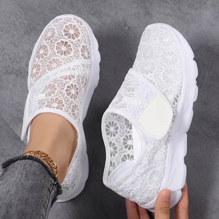 Geneenetta - Floral Lace Hook and Loop Sneakers