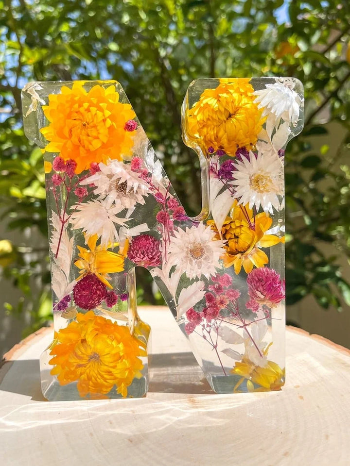 FloraShine - Handmade Flower Resin Night Lamp