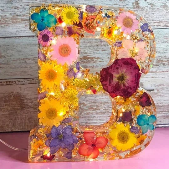 FloraShine - Handmade Flower Resin Night Lamp