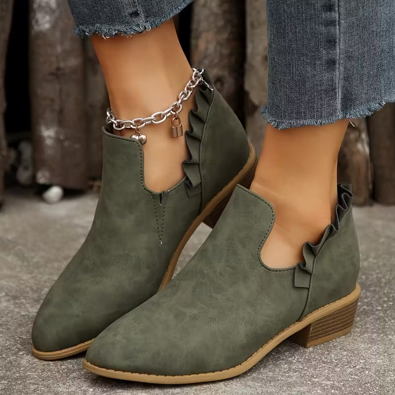 Veredah - Trendy Ankle Boot With Ruffle