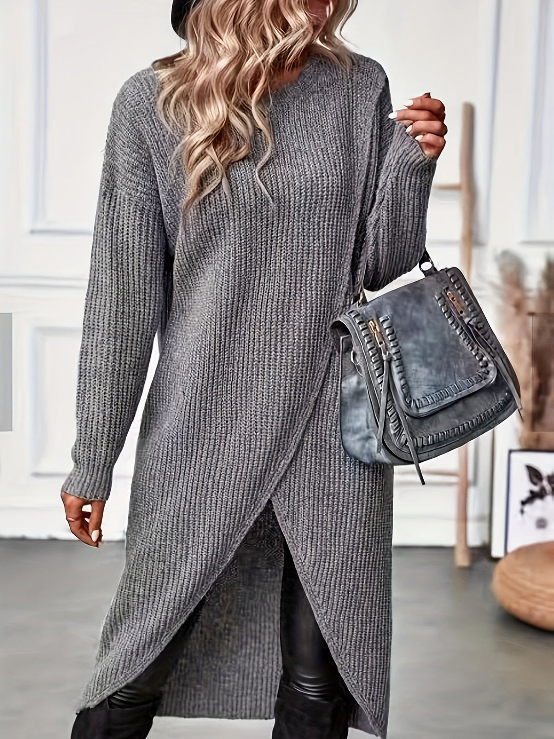 Camora - Stylish Round Neck Knitted Dress