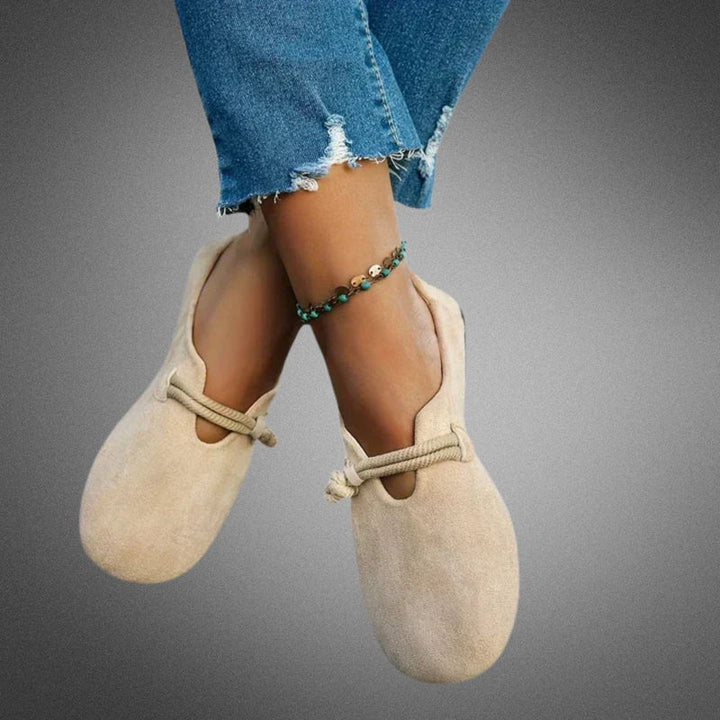 Anitra - Classic Round Toe Loafers