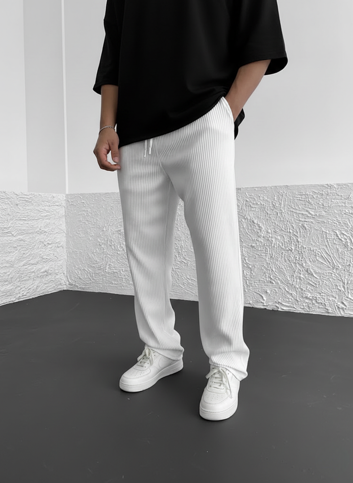 Eliezer - Relaxed Fit Corduroy Pant