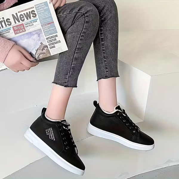 Arlena - Winter Lace-Up Sneakers with Fur Lining