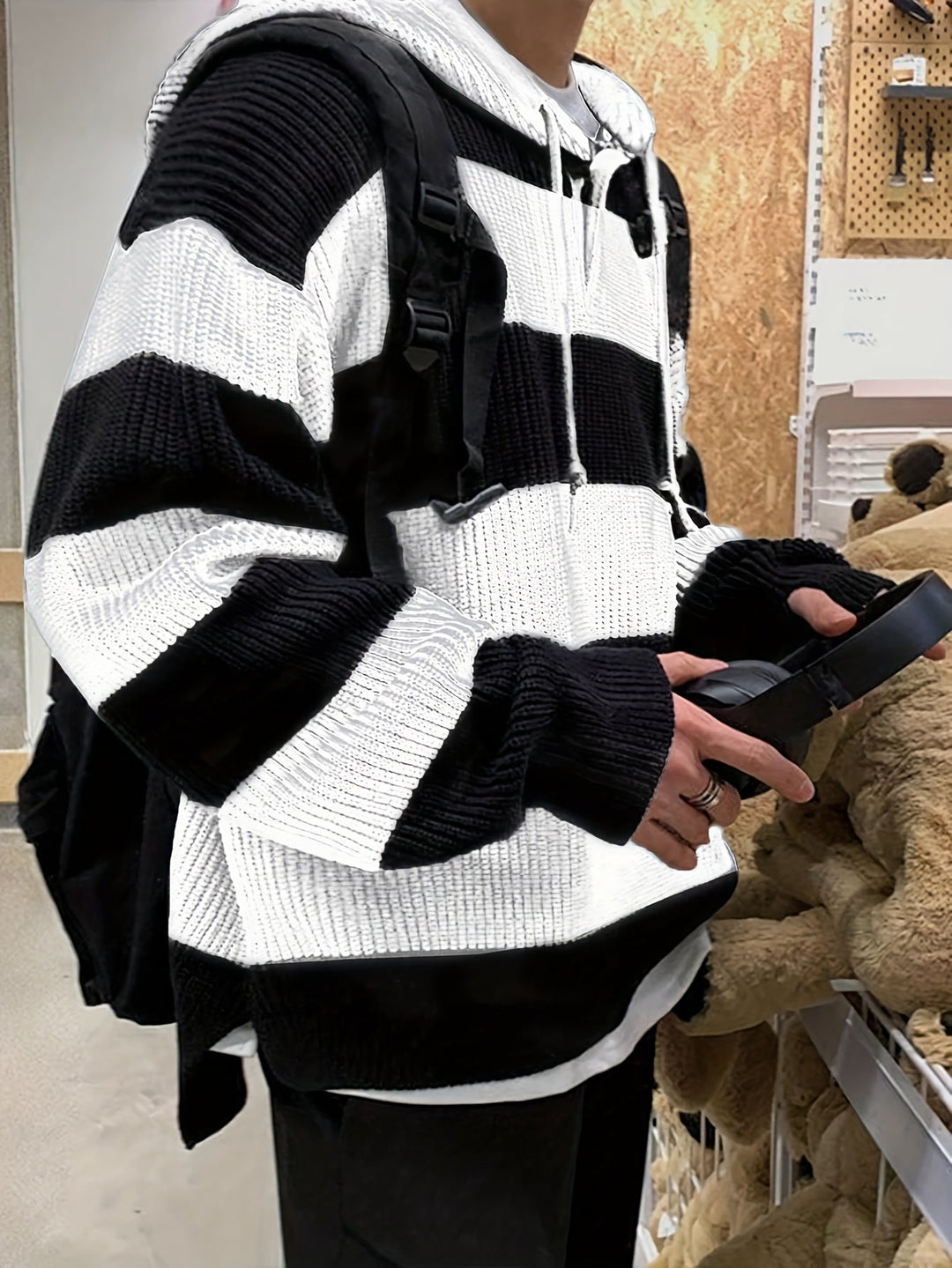 Tenzin - Oversized Striped Knitted Hoodie