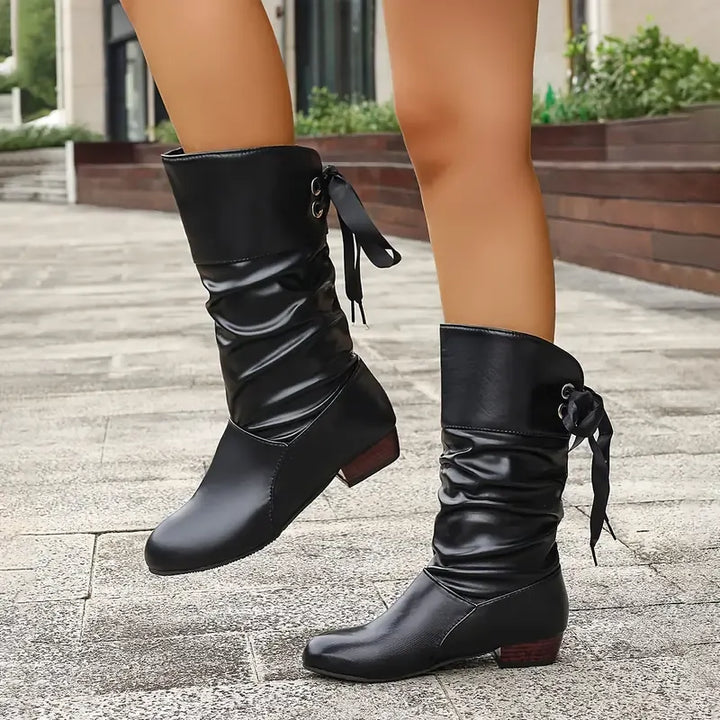 Peneira - Elegant Lace-Up Ankle Boot