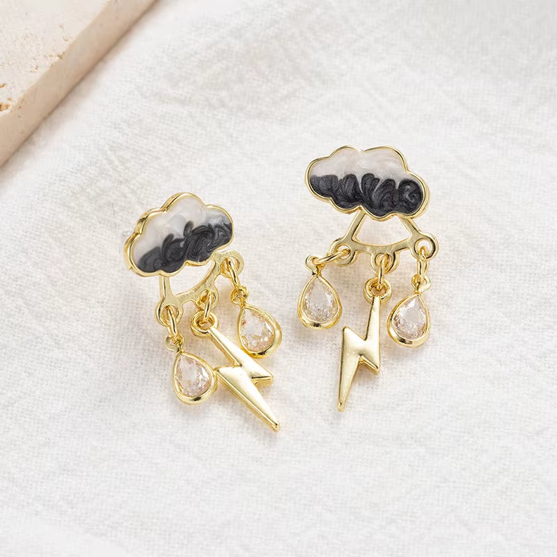 Gillie - Raindrop Pendant Earrings