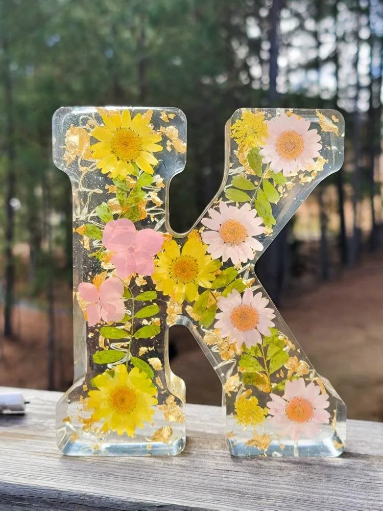 FloraShine - Handmade Flower Resin Night Lamp