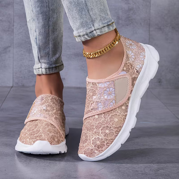 Geneenetta - Floral Lace Hook and Loop Sneakers