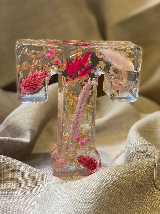 FloraShine - Handmade Flower Resin Night Lamp