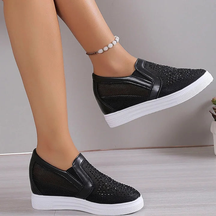 Romila - Elegant Non-Slip Sneaker