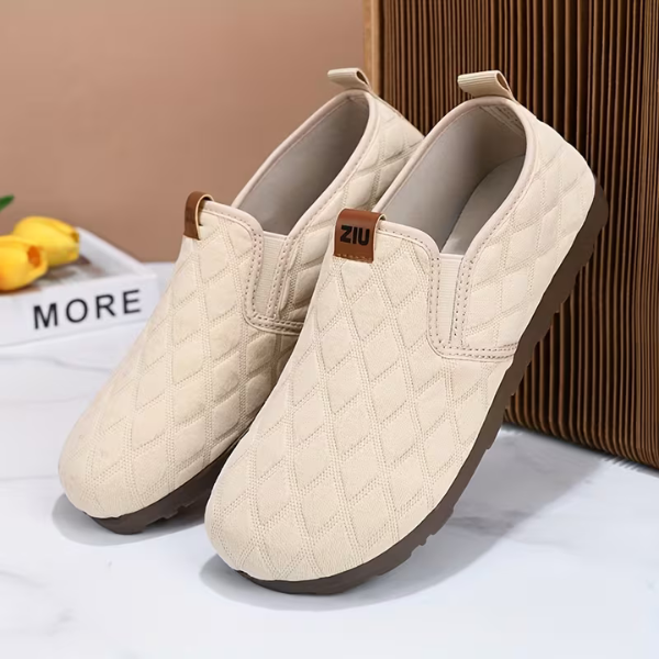 Miraicia - Slip-On Shoes With Diamond Stitching