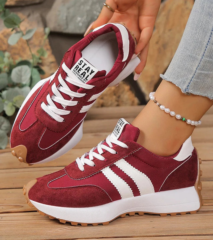 Halima – Comfortable Retro Lace-Up Sneakers