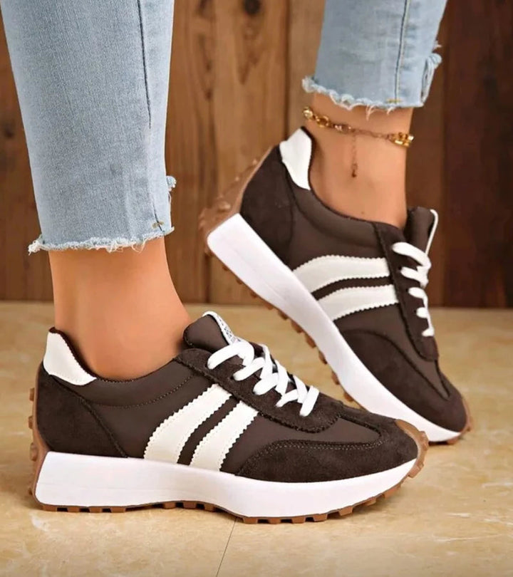 Halima – Comfortable Retro Lace-Up Sneakers
