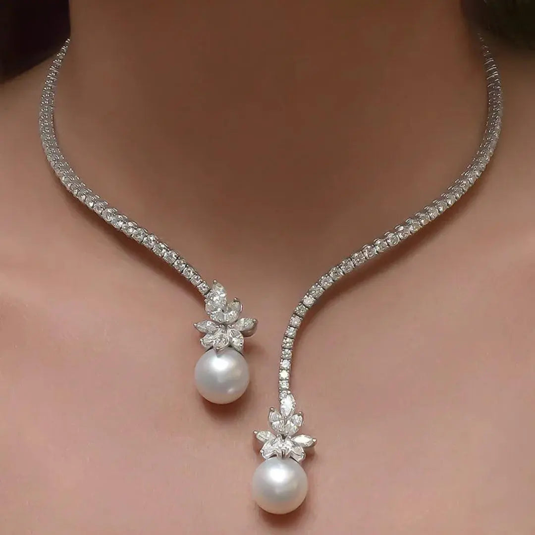 Yahli - Elegant Pearl Necklace