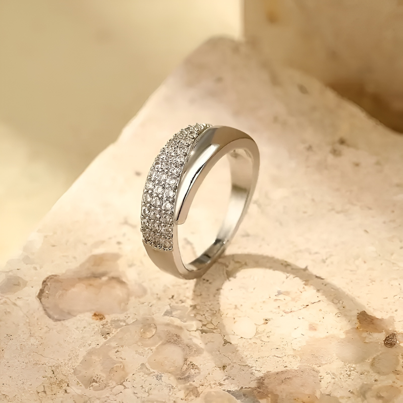 Florie - Elegant Haven Ring