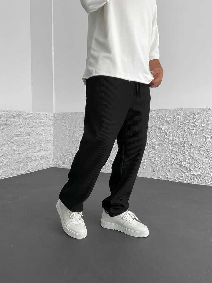 Eliezer - Relaxed Fit Corduroy Pant