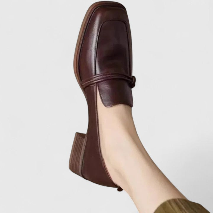 Lilieaiana - Loafers With Square Toe and Block Heel