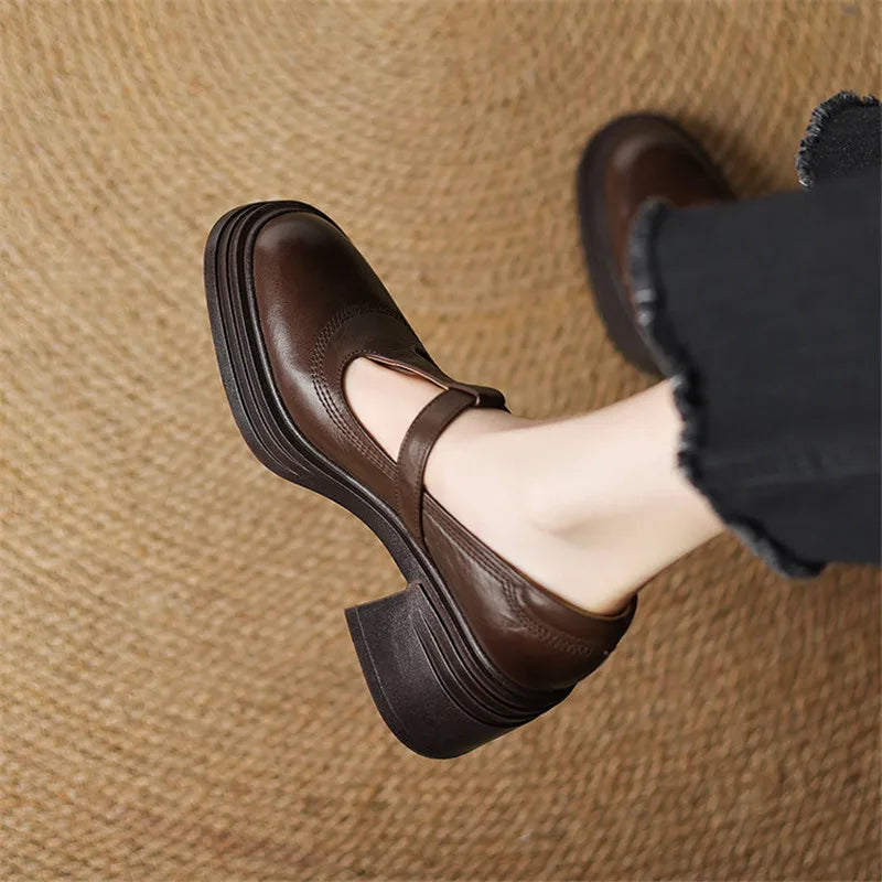 Bellana - Chunky Block Heel Pumps