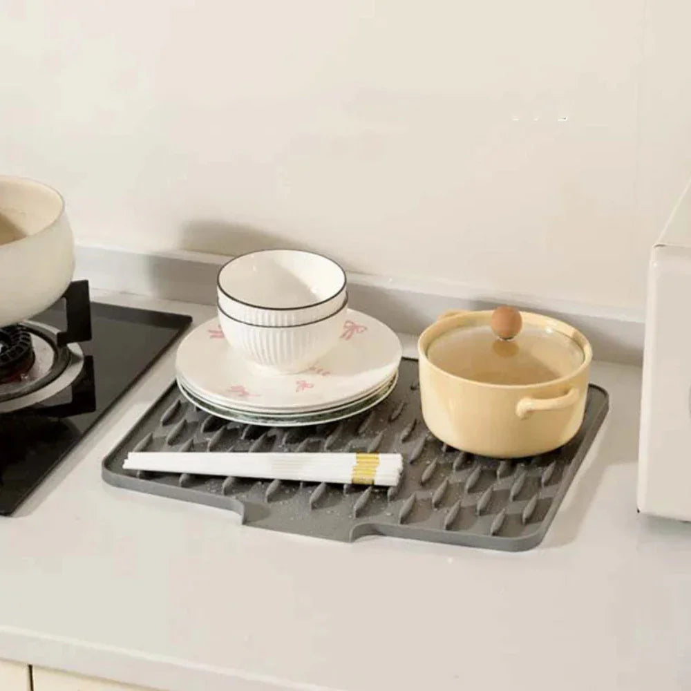 SilvaMat - Water Repellent Silicone Drain Mat