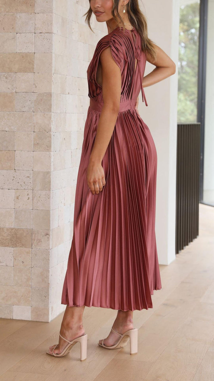 Iria - Elegant Pleated Dress