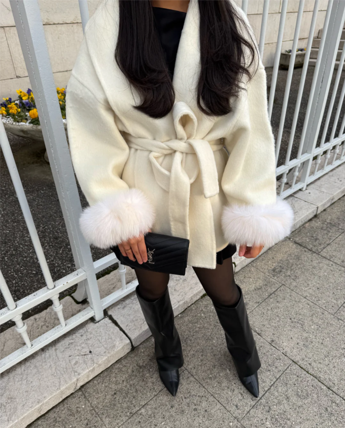 Bryony - Elegant Wool Coat With Faux Fur