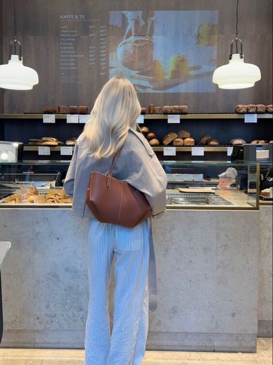 Aderina - Large Capacity Tote Bag