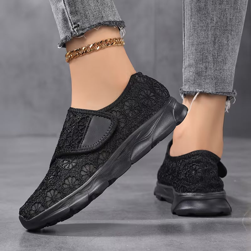 Geneenetta - Floral Lace Hook and Loop Sneakers