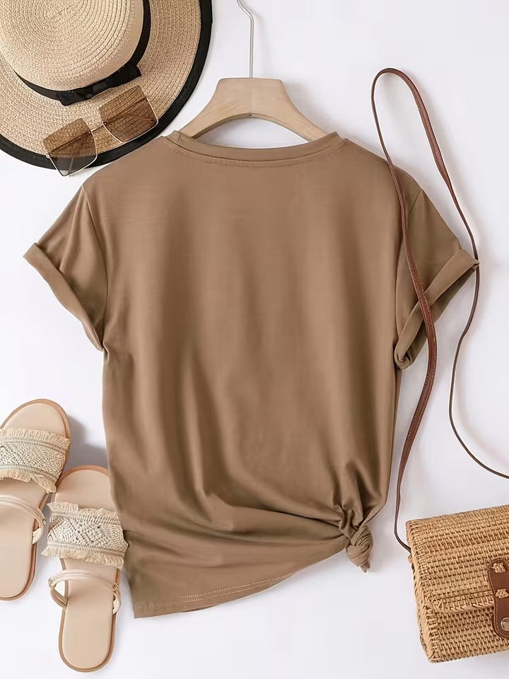Zoria - Elegant Graphic T-shirt