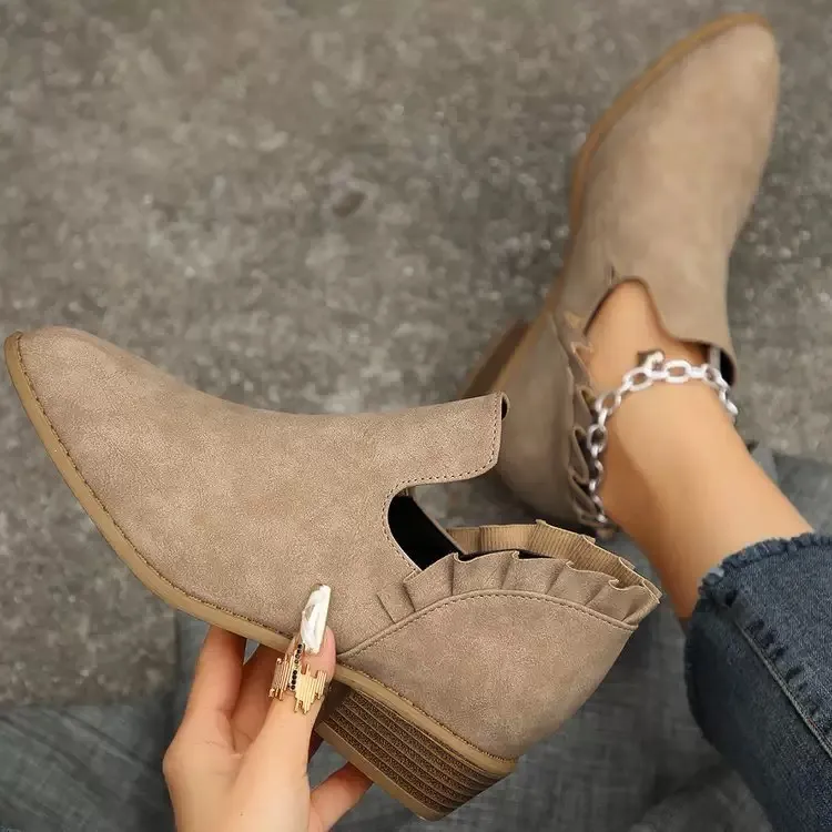 Veredah - Trendy Ankle Boot With Ruffle