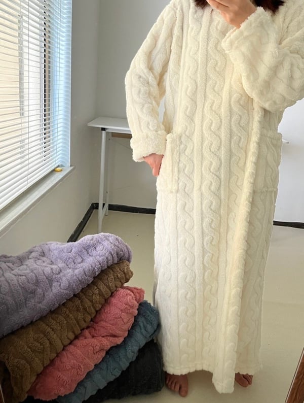 Vreni - Winter Coral Velvet Home Clothes