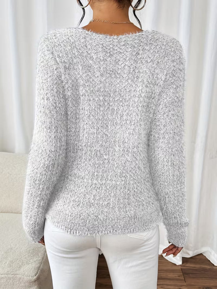 Aderah - Loose Fitting V-Neck Sweater