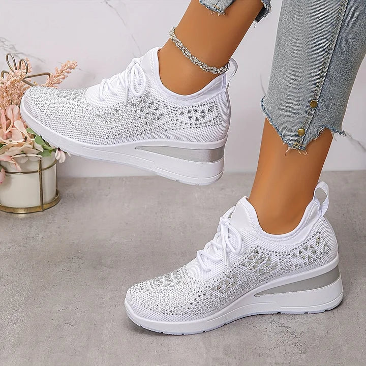 Namika - Comfortable Orthopedic Sneaker
