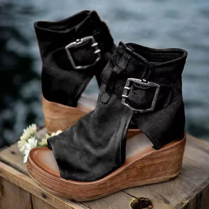 Niasya - Buckle Strap Wedge Ankle Boots