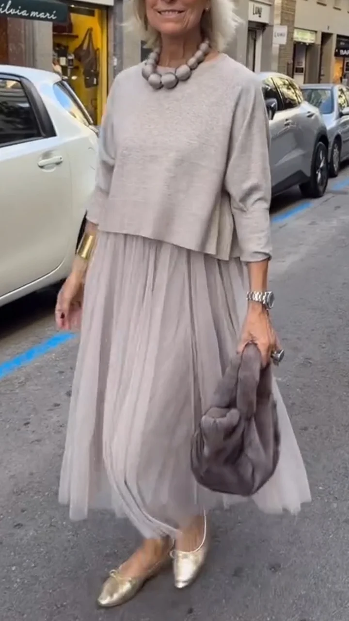 Efrata - Charming Satin Dress With Knitted Sweater