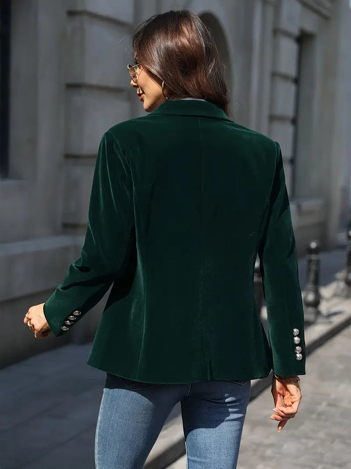 Elīna - Fashionable Velvet Blazer
