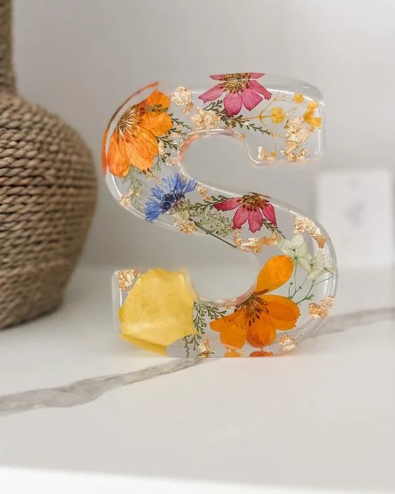 FloraShine - Handmade Flower Resin Night Lamp