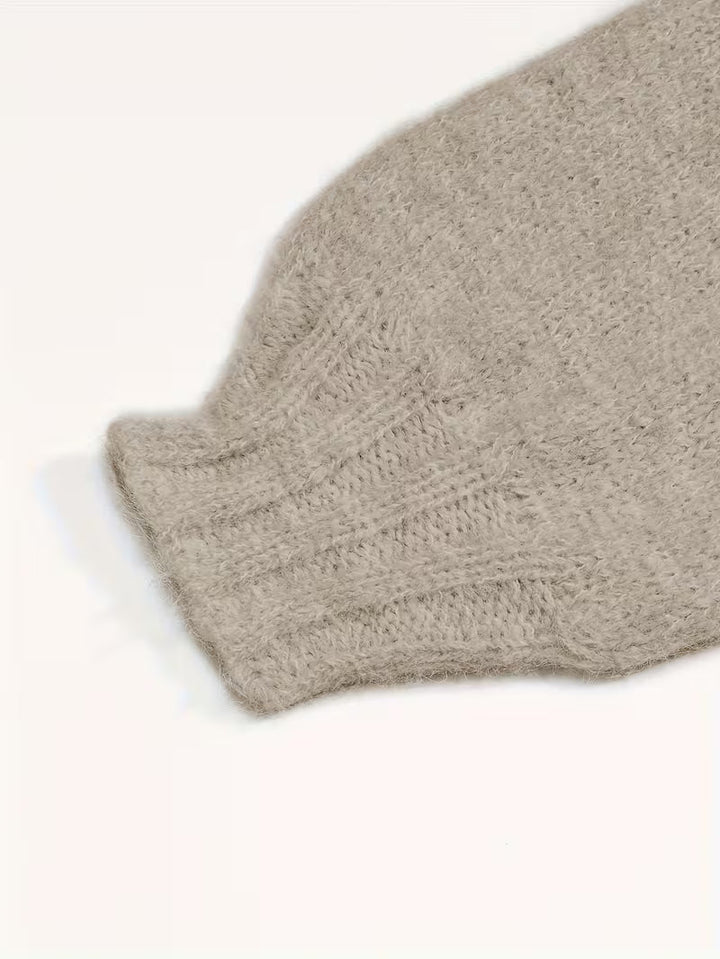 Dariya - Short And Soft Knitted Sweater