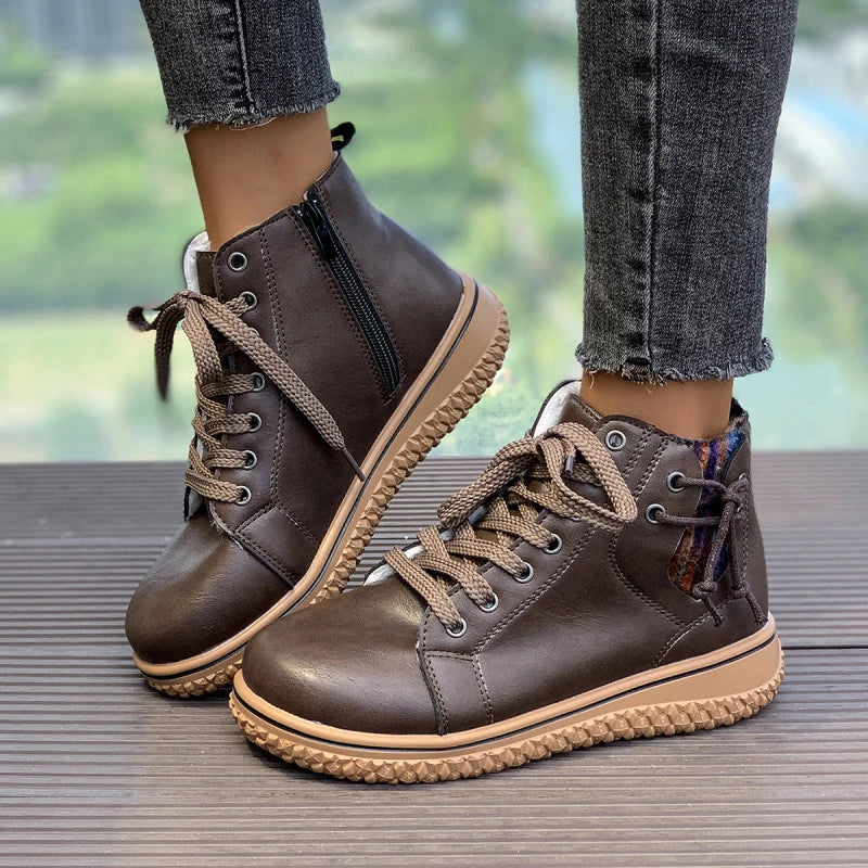 Noline - Comfortable Lace Up Ankle Boot